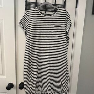 T-shirt dress